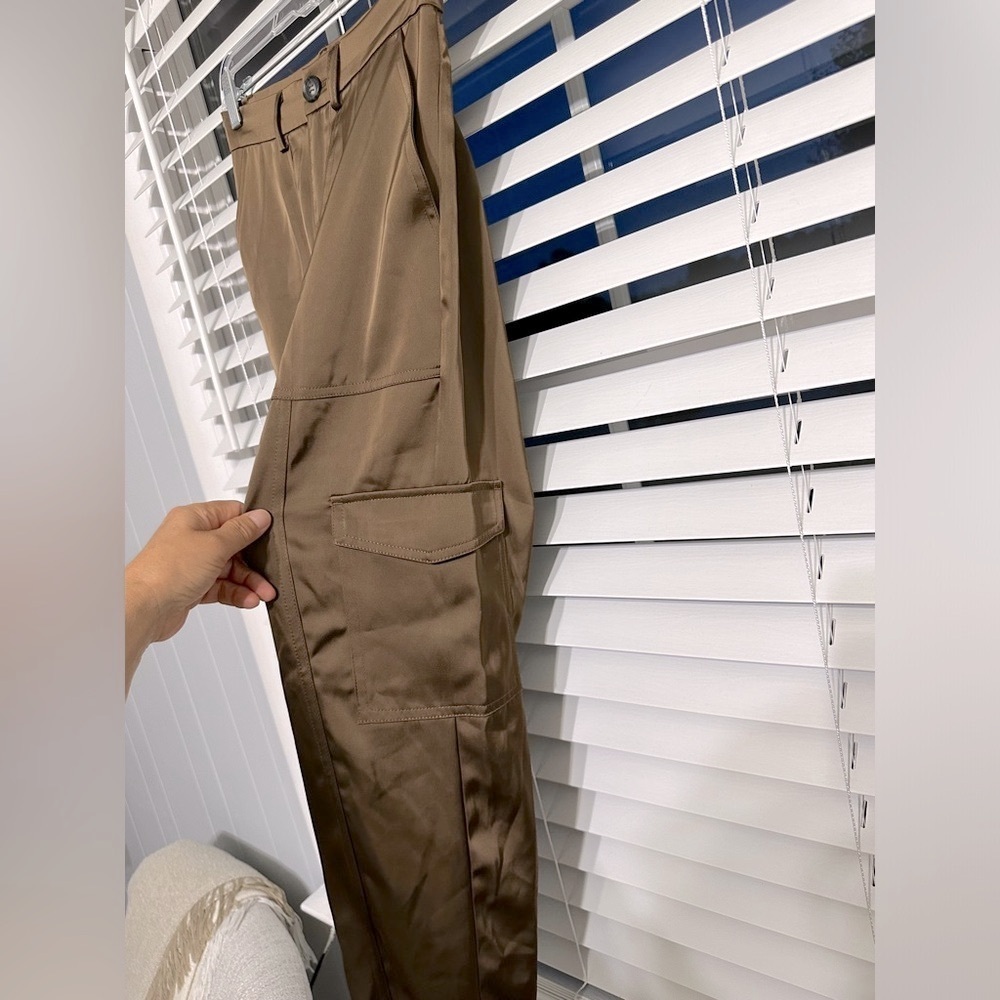 #6)  Sofia vergara soft like silk but more thicker material, cargo style pants. - Picture 2 of 10
